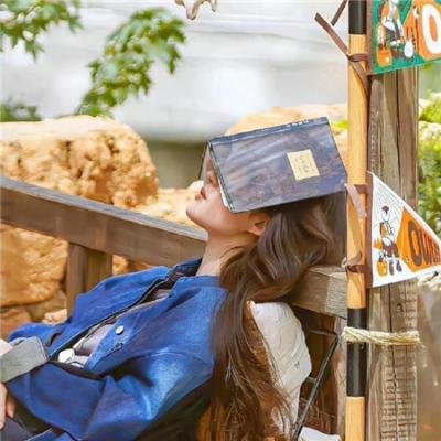 某天后之女又出大瓜：恋爱脑怒怼网友，家长出面回应，短时间内